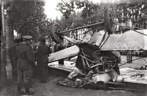 El avión que se estrelló en las Ramblas de Barcelona