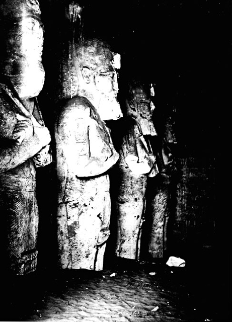 estatuas-osiris-Abu-Simbel