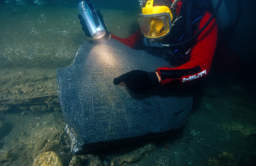 Tesoros sumergidos de Egipto 08